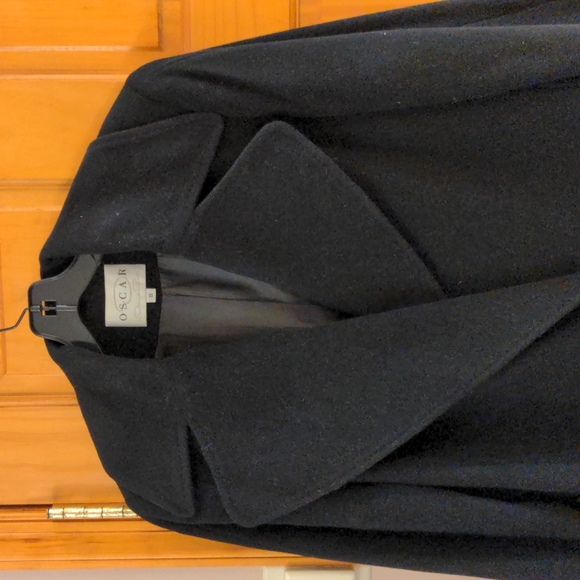 Oscar de la Renta - Picture 2 of 9